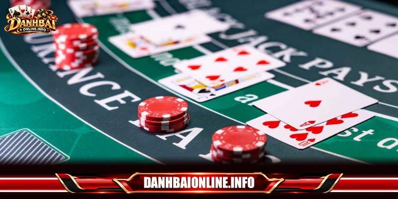 Cược Blackjack không có quá nhiều quy tắc chơi khó hiểu
